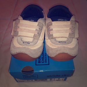 Stride Rite soft motion toddler shoe